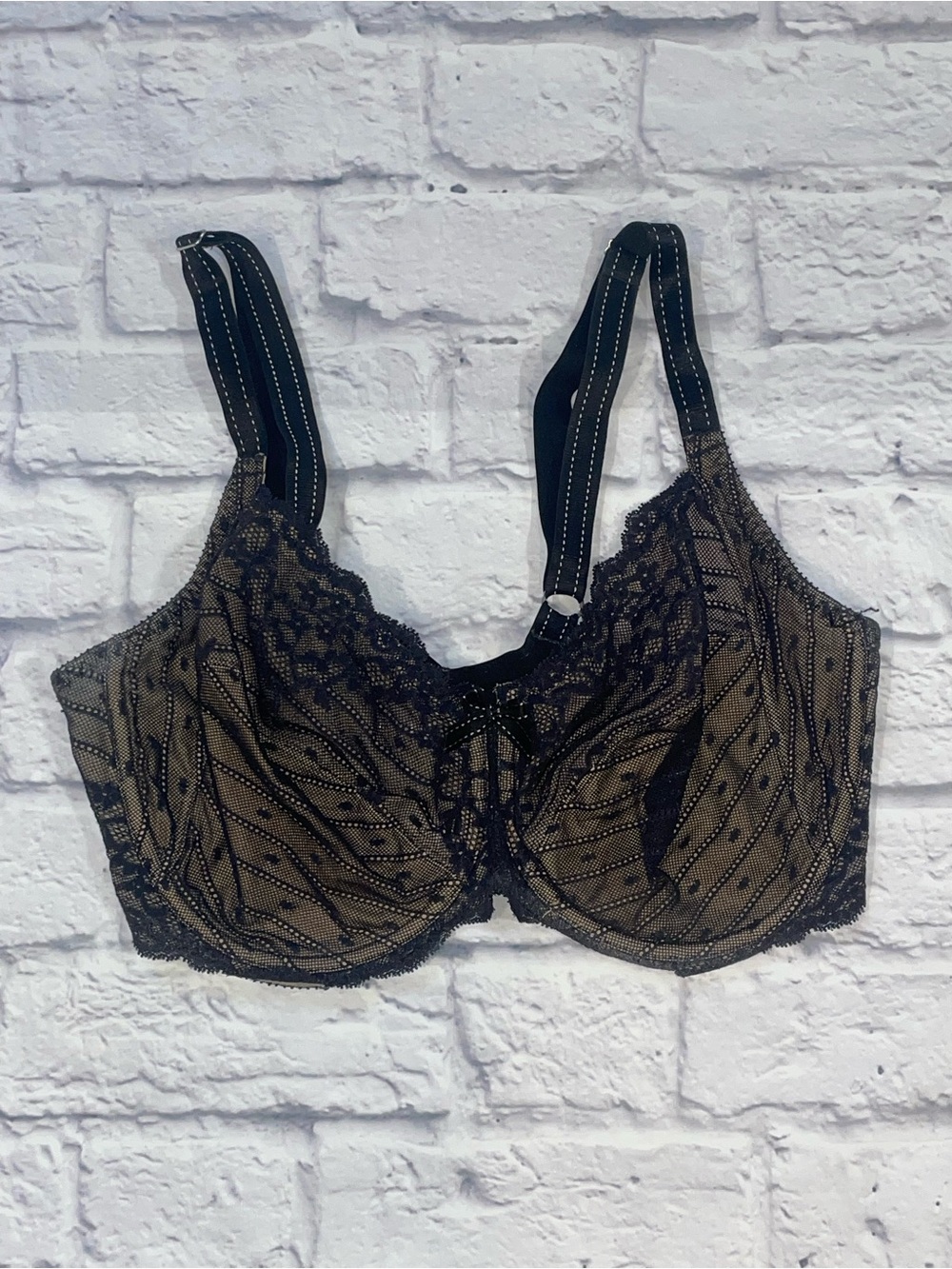 Chantelle Rive Gauche Full Coverage Unlined Bra - Black. 36DDDD